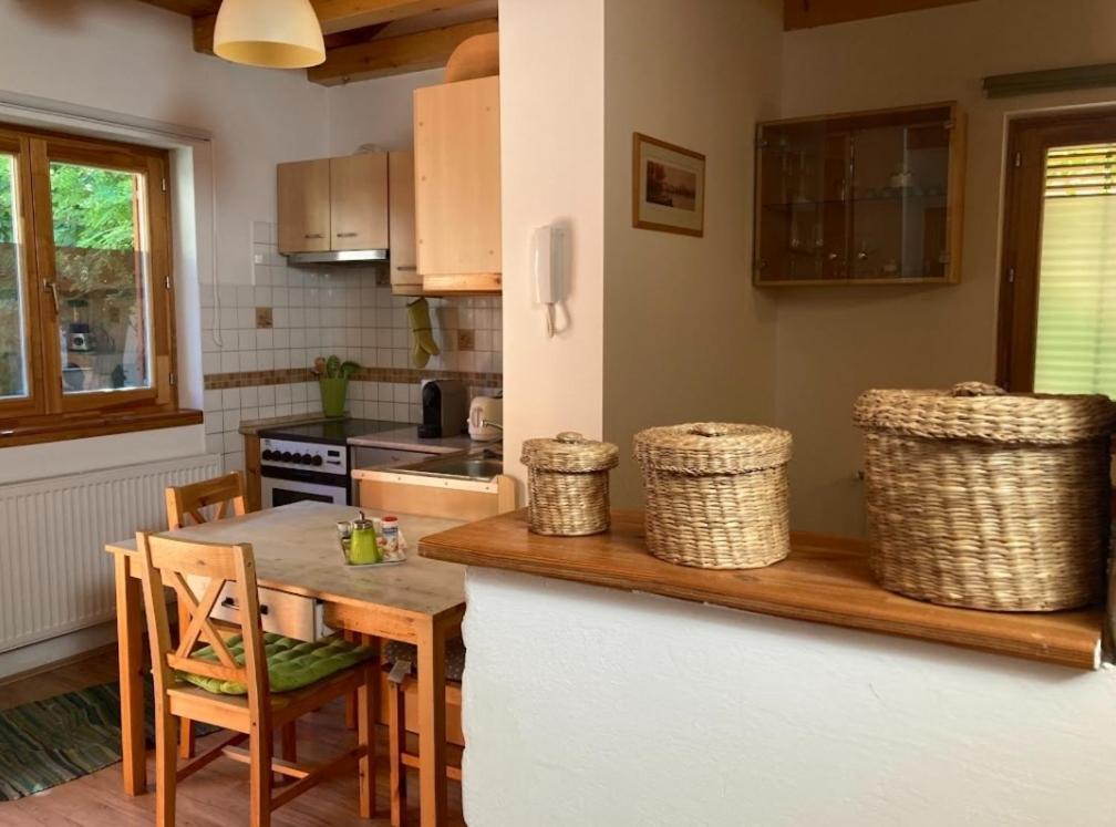 Ferencesek 44 Apartman Pécs Exterior foto