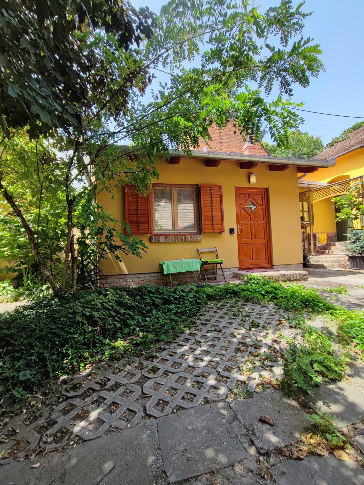Ferencesek 44 Apartman Pécs Exterior foto